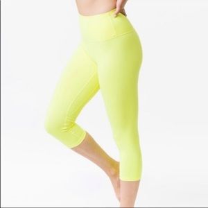 Zyia Ascend High Rise Cropped Leggings Neon Yellow size 12
